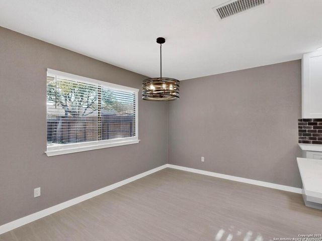 2870 Burning Rock, San Antonio, TX 78247