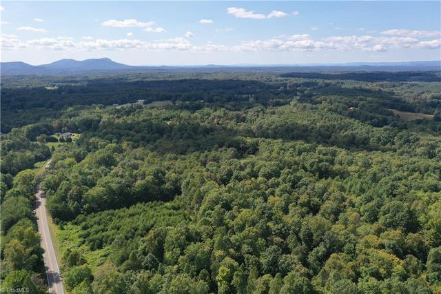 3136 K Fork Road, Madison, NC 27025