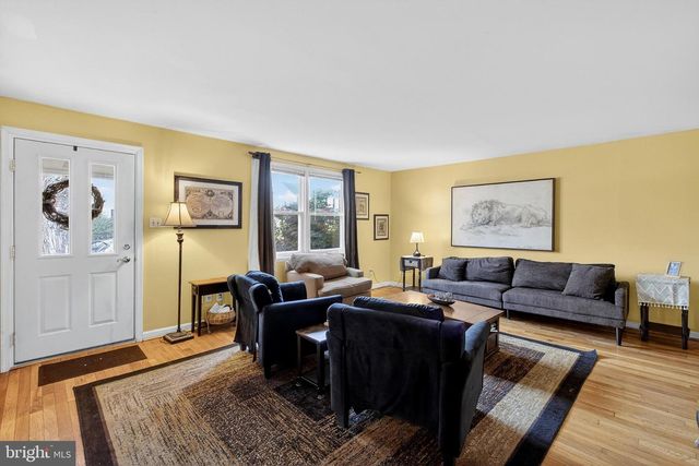 214 WAVERLY RD, Wilmington, DE 19803