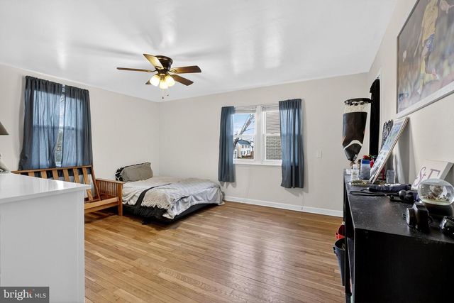 214 WAVERLY RD, Wilmington, DE 19803