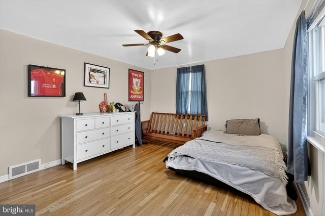 214 WAVERLY RD, Wilmington, DE 19803