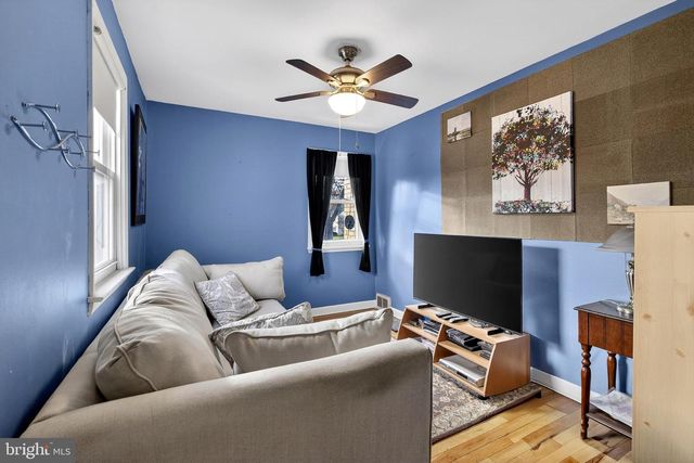 214 WAVERLY RD, Wilmington, DE 19803