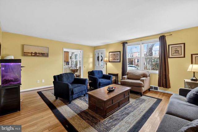 214 WAVERLY RD, Wilmington, DE 19803