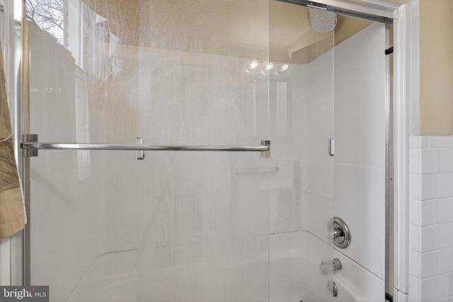 214 WAVERLY RD, Wilmington, DE 19803