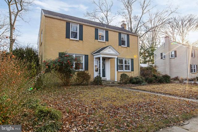 214 WAVERLY RD, Wilmington, DE 19803