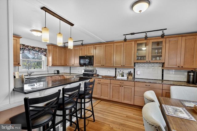 214 WAVERLY RD, Wilmington, DE 19803