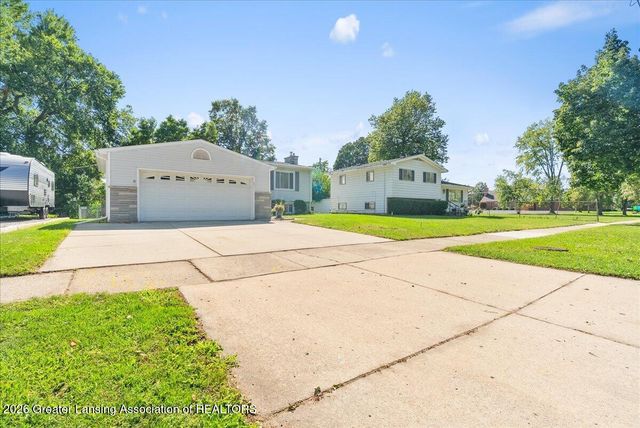 2711 W Mount Hope Avenue, Lansing, MI 48911