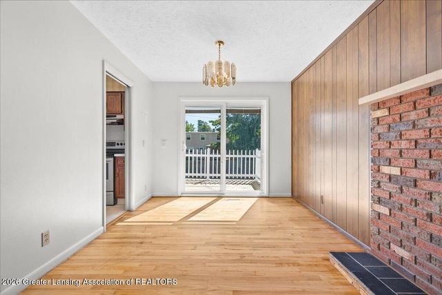 2711 W Mount Hope Avenue, Lansing, MI 48911