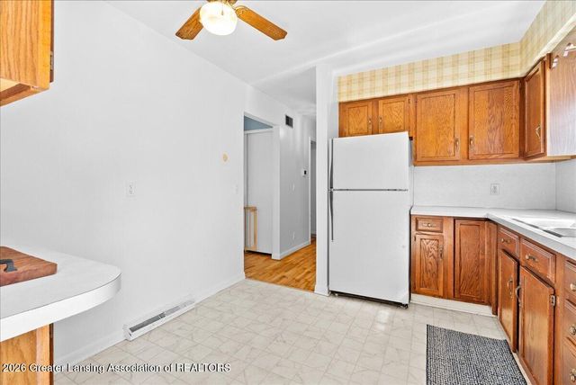 2711 W Mount Hope Avenue, Lansing, MI 48911