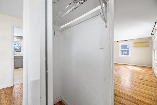 53 Pidgeon Dr, Springfield, MA 01119