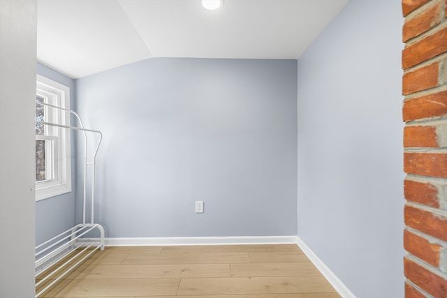 53 Pidgeon Dr, Springfield, MA 01119