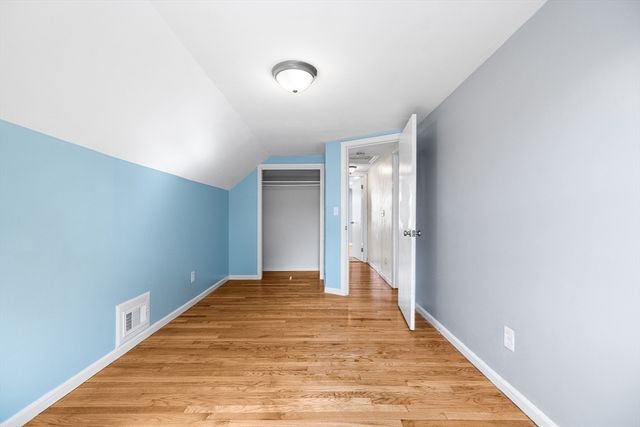 53 Pidgeon Dr, Springfield, MA 01119