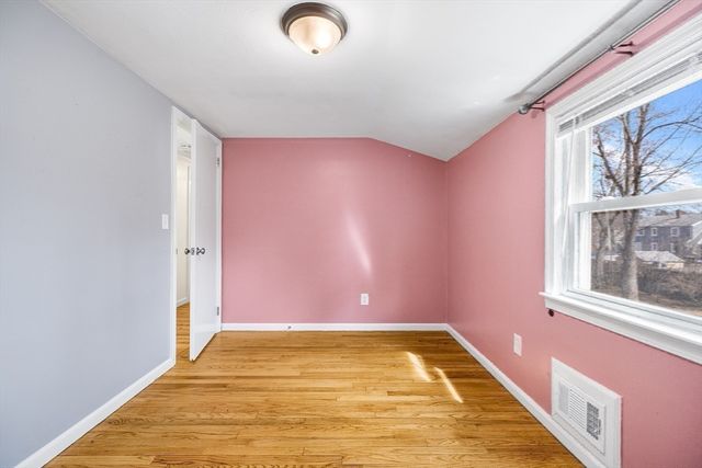 53 Pidgeon Dr, Springfield, MA 01119