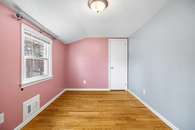 53 Pidgeon Dr, Springfield, MA 01119