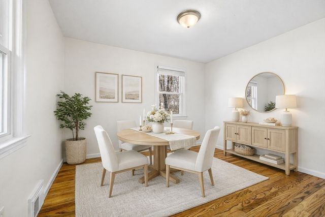 53 Pidgeon Dr, Springfield, MA 01119