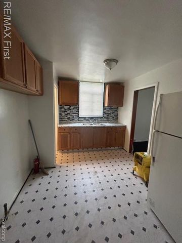 11084 Findlay Street, Detroit, MI 48205