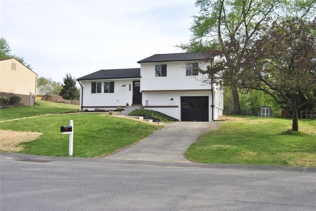 316 Leatherbark Rd, Cranberry Twp, PA 16066