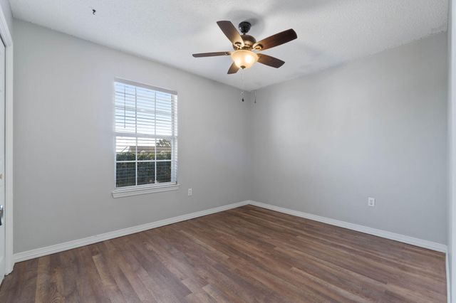 107 Trenton Avenue, Crestview, FL 32539