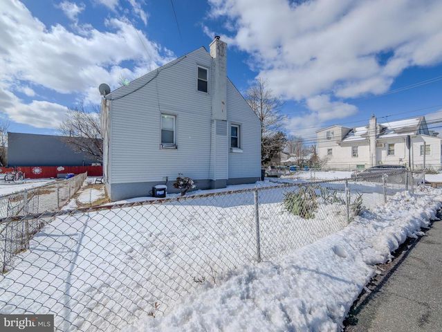 139 TALBOT AVE, Holmes, PA 19043