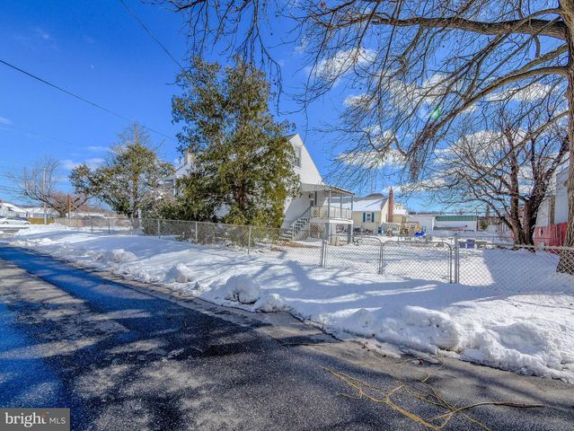 139 TALBOT AVE, Holmes, PA 19043