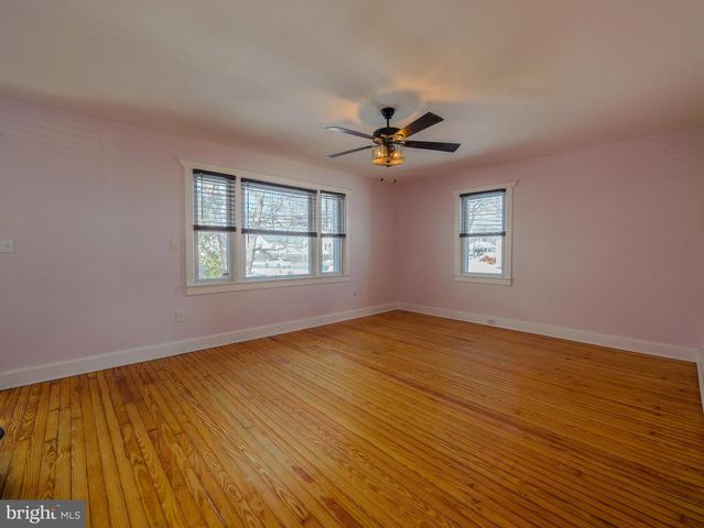 139 TALBOT AVE, Holmes, PA 19043