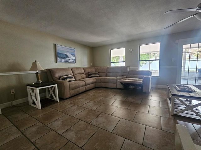 1417 27TH STREET W, Bradenton, FL 34205