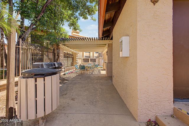 10410 N CAVE CREEK Road 1027, Phoenix, AZ 85020
