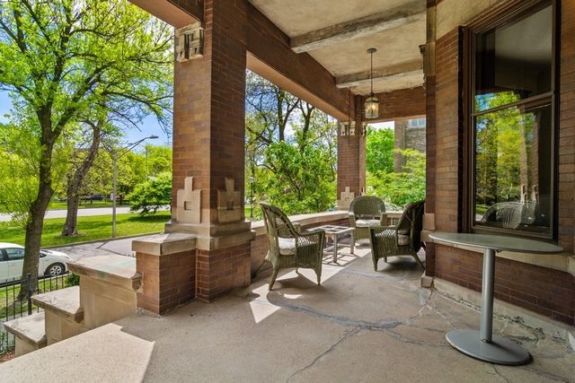 1918 N Humboldt Boulevard, Chicago, IL 60647