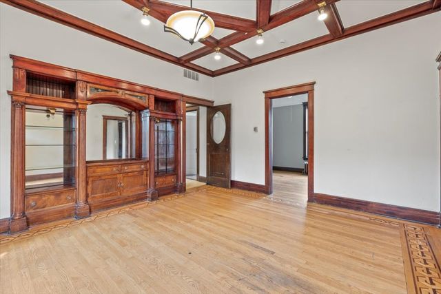 1918 N Humboldt Boulevard, Chicago, IL 60647