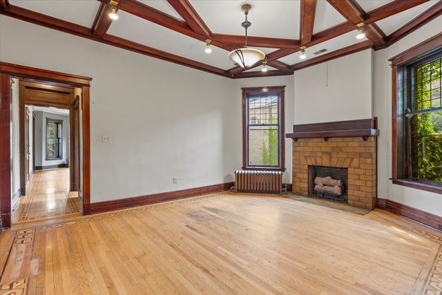 1918 N Humboldt Boulevard, Chicago, IL 60647