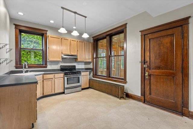 1918 N Humboldt Boulevard, Chicago, IL 60647