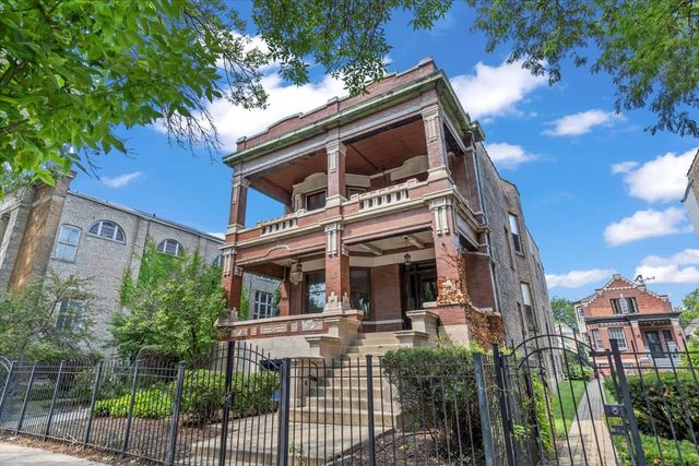 1918 N Humboldt Boulevard, Chicago, IL 60647