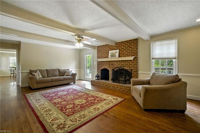 1705 Lovetts Pond LN, Virginia Beach, VA 23454