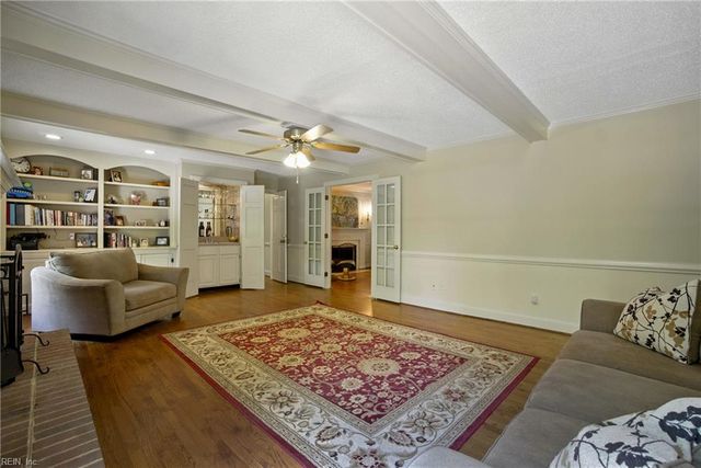 1705 Lovetts Pond LN, Virginia Beach, VA 23454