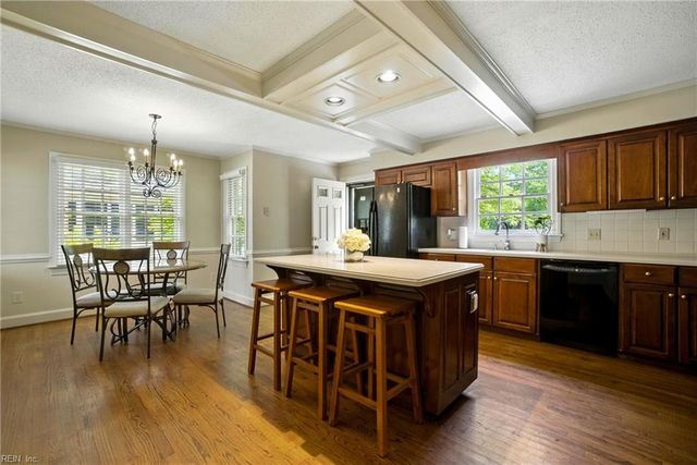 1705 Lovetts Pond LN, Virginia Beach, VA 23454