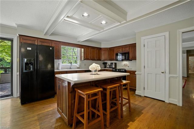 1705 Lovetts Pond LN, Virginia Beach, VA 23454