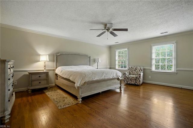 1705 Lovetts Pond LN, Virginia Beach, VA 23454
