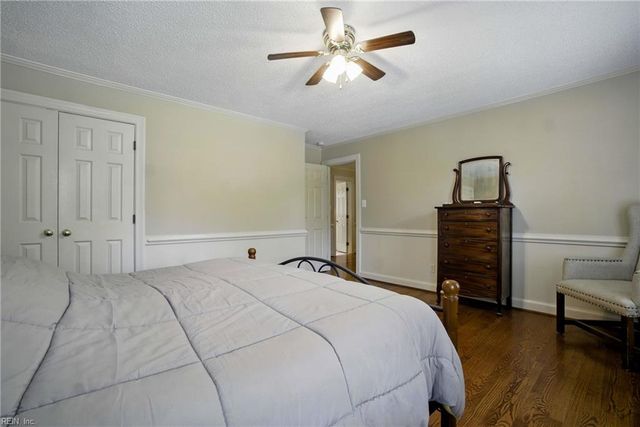 1705 Lovetts Pond LN, Virginia Beach, VA 23454