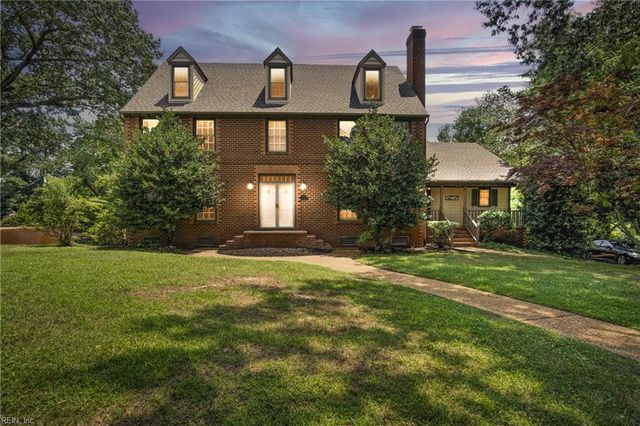 1705 Lovetts Pond LN, Virginia Beach, VA 23454