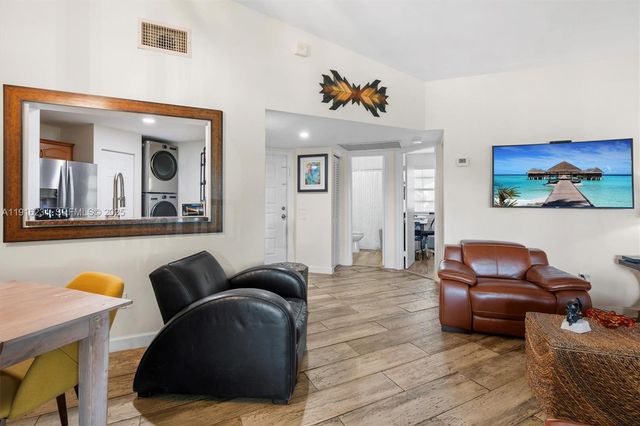 1042 Adams Ave 1042A, Homestead, FL 33034