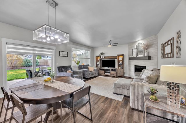 3913 E Collingwood, Meridian, ID 83642