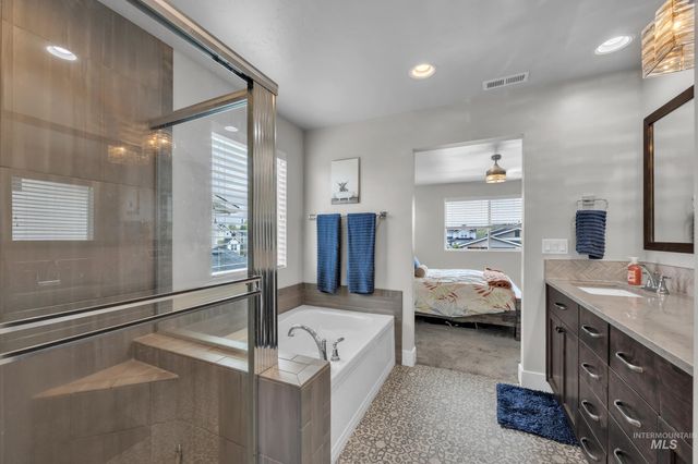 3913 E Collingwood, Meridian, ID 83642