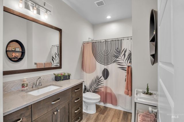 3913 E Collingwood, Meridian, ID 83642