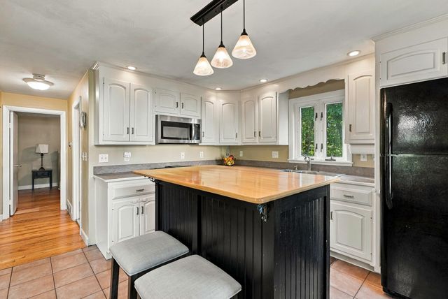 35 Anthony Rd, Franklin, MA 02038