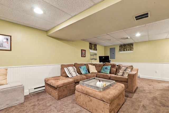 35 Anthony Rd, Franklin, MA 02038