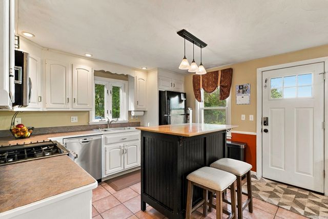 35 Anthony Rd, Franklin, MA 02038