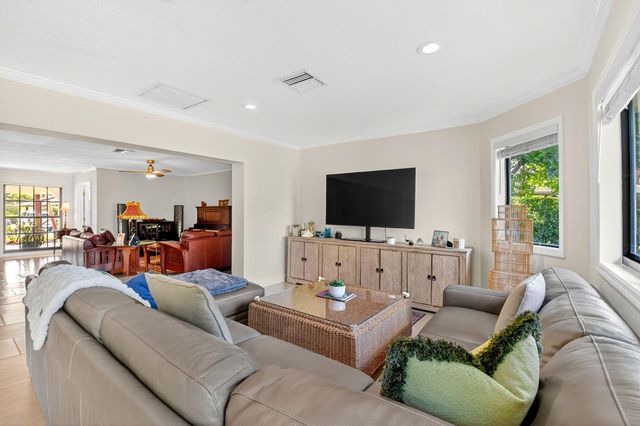 435 Pine Villa Drive, Atlantis, FL 33462