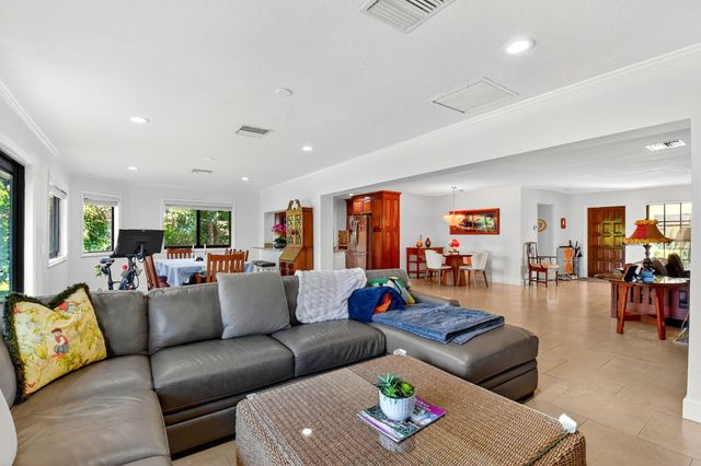 435 Pine Villa Drive, Atlantis, FL 33462