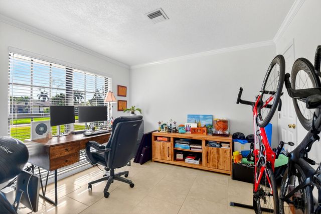 435 Pine Villa Drive, Atlantis, FL 33462