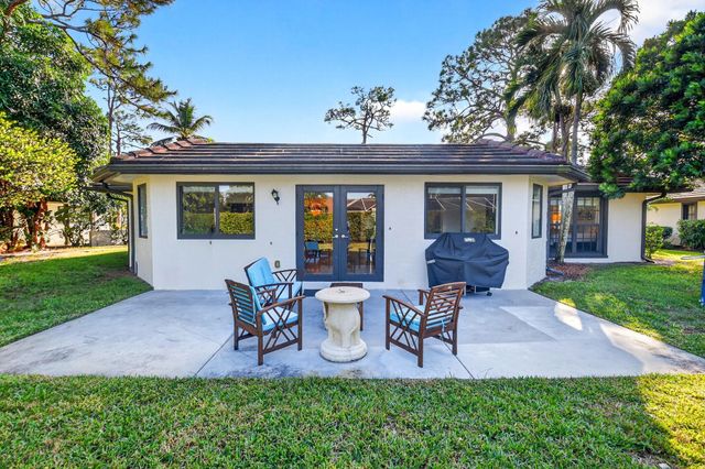 435 Pine Villa Drive, Atlantis, FL 33462